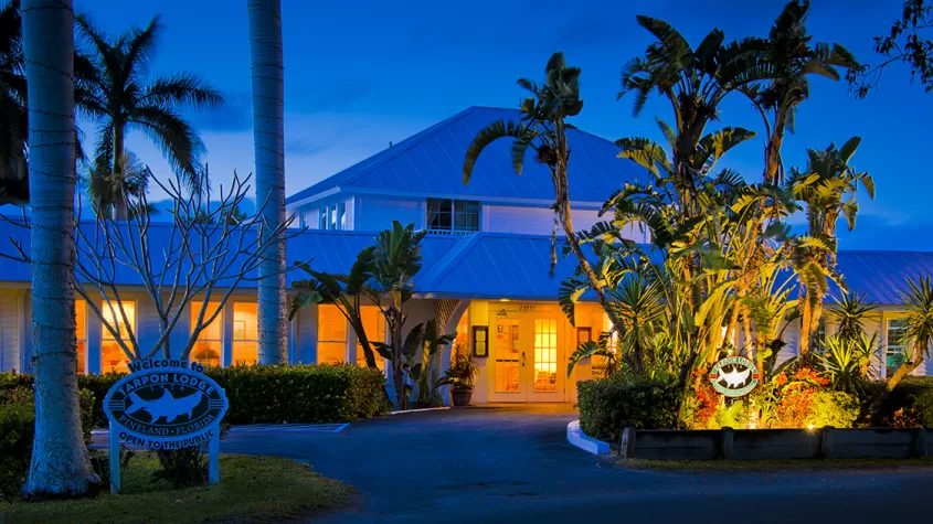 tarpon lodge exterior